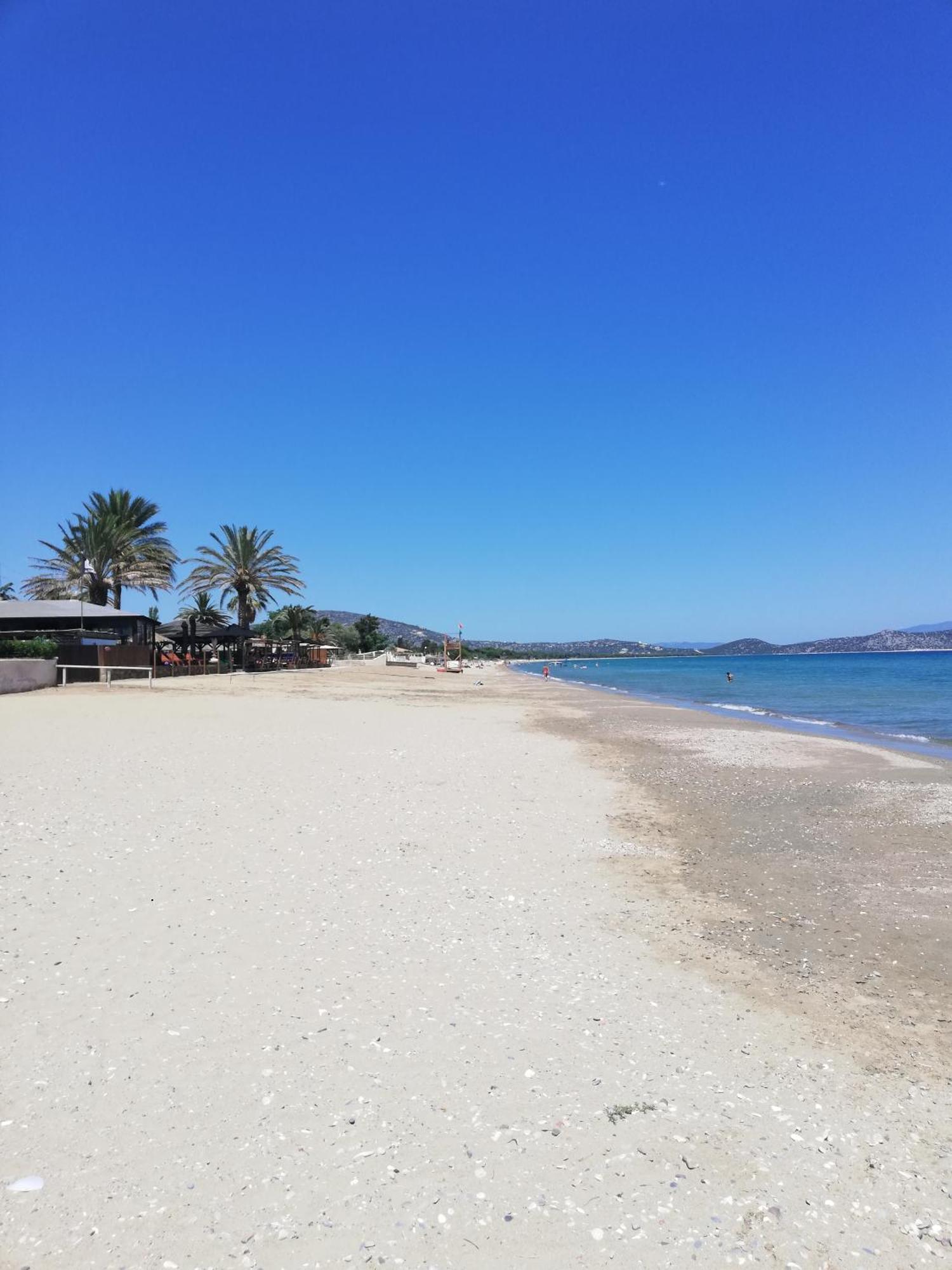 Marathon Beachside Villa 100M From The Beach 斯尼斯 外观 照片