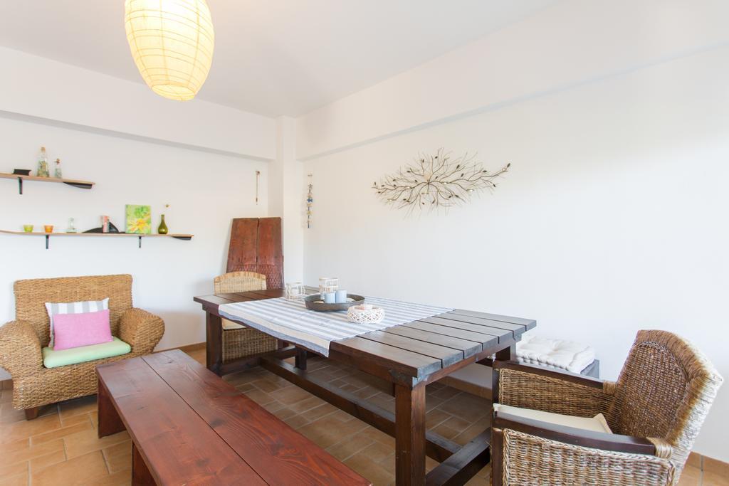 Marathon Beachside Villa 100M From The Beach 斯尼斯 外观 照片