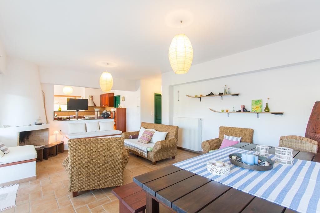 Marathon Beachside Villa 100M From The Beach 斯尼斯 外观 照片
